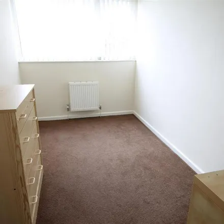 Rent this 3 bed townhouse on 1 Rothley Close in Newcastle upon Tyne, NE3 1UY