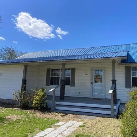 Buy this 3 bed house on 1093 South Douglass Street in Malden, Dunklin County