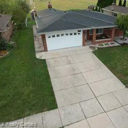 Buy this 3 bed house on 35713 Marina Drive in Sterling Heights, MI 48312