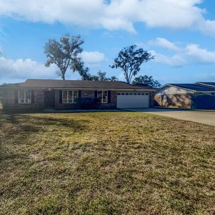 Buy this 3 bed house on 192 Vanderford Road West in Clay County, FL 32073