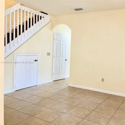 Image 3 - 3035 Northwest 30th Terrace, Flamingo Village, Broward County, FL 33311, USA - Townhouse for rent