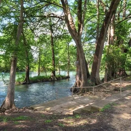 Image 2 - 682 East Mather Street, Summerwood, New Braunfels, TX 78130, USA - Condo for sale
