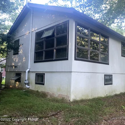 Image 4 - 54 Sassafras Road, Indian Mountain Lake, Carbon County, PA 18210, USA - House for sale