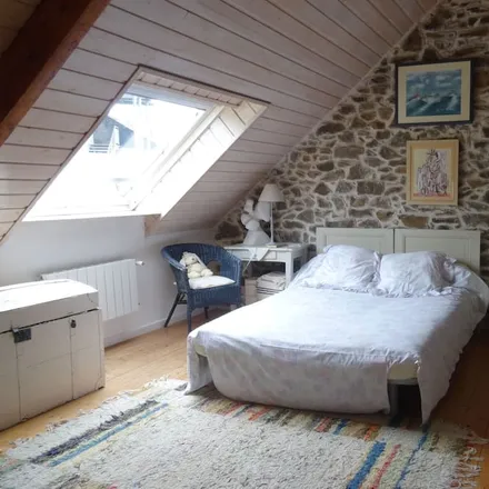 Rent this 3 bed house on 22410 Saint-Quay-Portrieux
