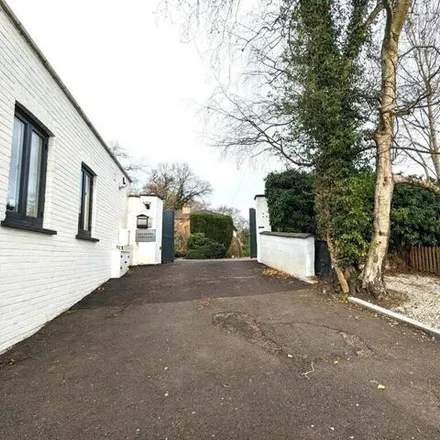 Image 3 - Clamp Hill, London, HA7 3JL, United Kingdom - House for rent