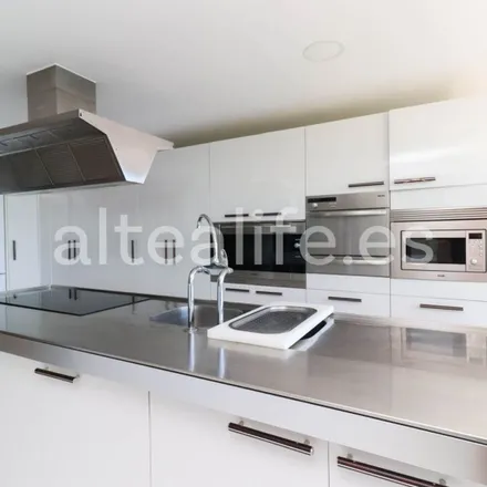 Rent this 2 bed apartment on Avinguda de l'Albir in 03581 l'Alfàs del Pi, Spain