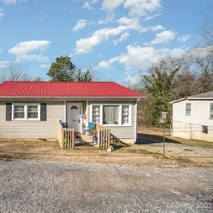 Image 2 - 200 Price Street, Clover, SC 29710, USA - House for sale