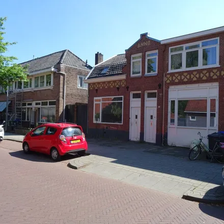 Rent this 1 bed apartment on Hilvertsweg 69 in 1214 JA Hilversum, Netherlands