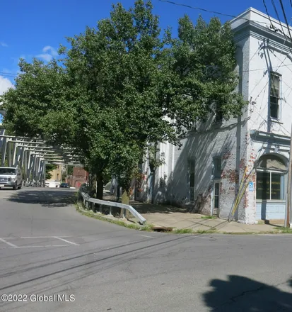 Image 5 - 1 Saunders Street, Village of Whitehall, Washington County, NY 12887, USA - Duplex for sale