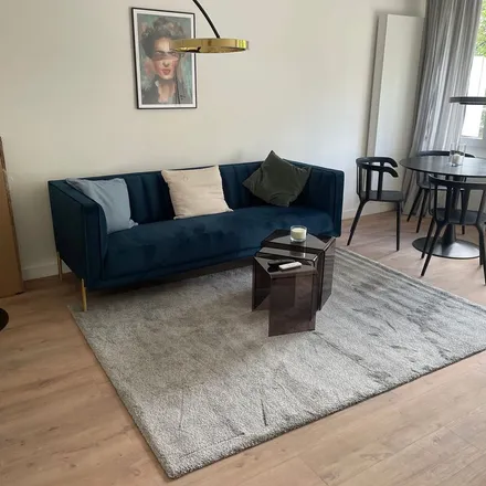 Rent this 2 bed apartment on Königstraße 8 in 22767 Hamburg, Germany