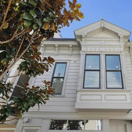 Image 3 - 2303 Filbert Street, San Francisco, CA 94123, USA - House for sale