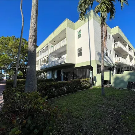 Buy this 1 bed condo on 1045 10th Street in Miami Beach, FL 33139