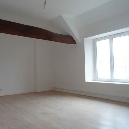 Rent this 2 bed apartment on 80 Rue de Buisseau in 45390 Puiseaux, France