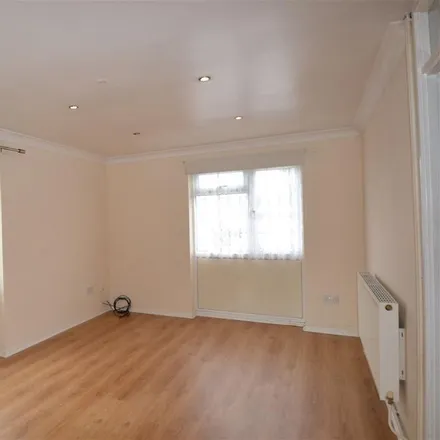 Rent this 2 bed apartment on unnamed road in Corby, NN17 1XF