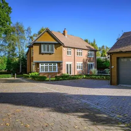 Buy this 5 bed house on Lapwing Drive in Hampton in Arden, B92 0BU