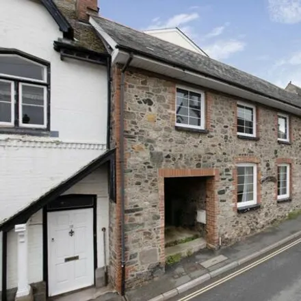 Buy this 3 bed townhouse on East Street in Bovey Tracey, TQ13 9EL
