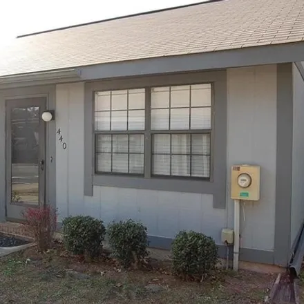 Rent this 2 bed house on 428 Tallulah Trail in Warner Robins, GA 31088