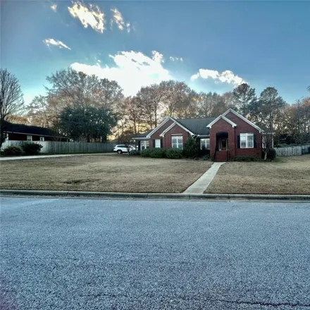 Buy this 4 bed house on 170 New Bedford in Silver Meadows, Dothan