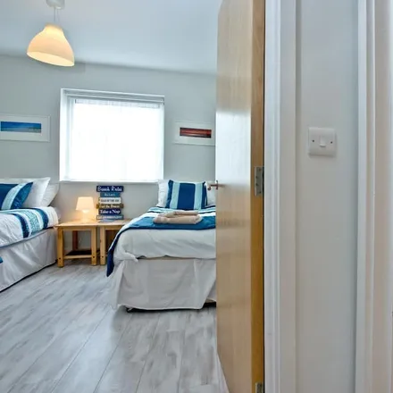 Rent this 2 bed townhouse on Newquay in TR7 1TQ, United Kingdom