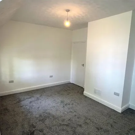 Rent this 2 bed duplex on 1 Linden Road in Bournville, B30 1JS