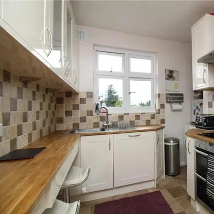 Rent this 2 bed room on Heddon Court in Cockfosters Road, London