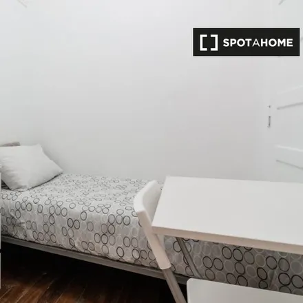 Rent this 5 bed room on Rua Actor Isidoro in 1900-182 Lisbon, Portugal