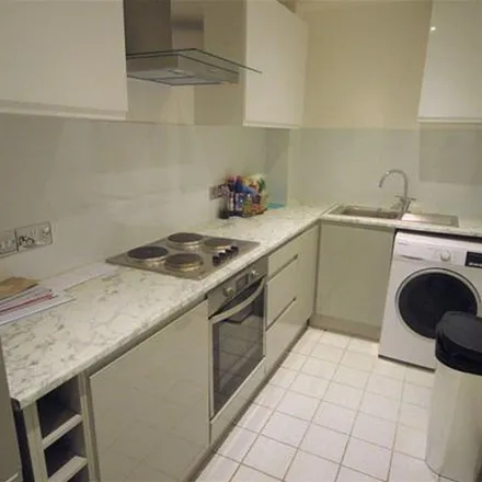 Rent this 2 bed apartment on Dexter Close in St Albans, AL1 5WB