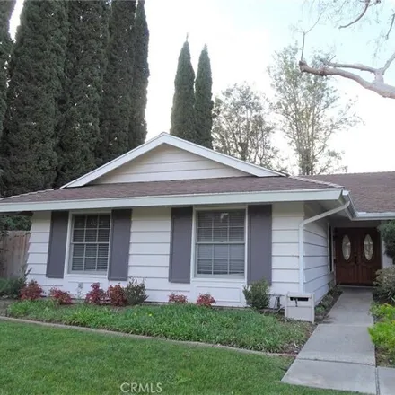 Image 2 - 5261 Wendover Road, Country Club, CA 92886, USA - House for rent