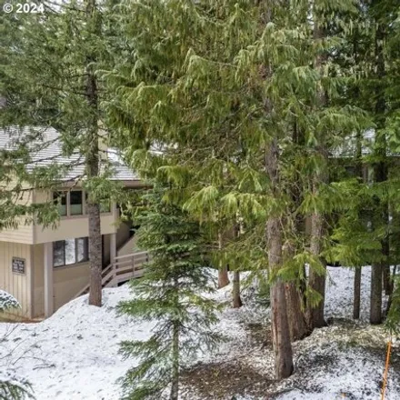 Image 3 - Mount Hood Academy, East Wyeast Trail, Government Camp, Clackamas County, OR 97028, USA - Condo for sale