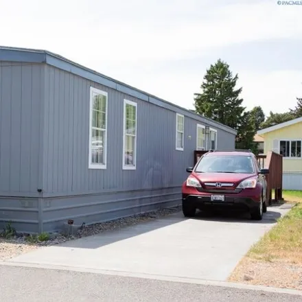 Buy this studio apartment on I Court in Richland, WA 99354