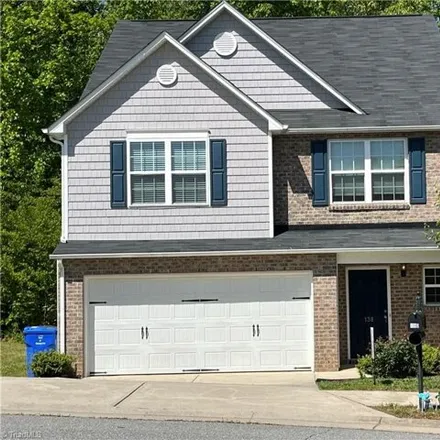 Rent this 3 bed house on 102 Arrowhead Drive in Kernersville, NC 27284