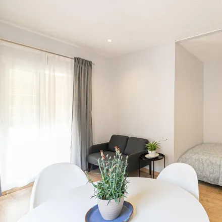 Rent this studio apartment on Sant Josep in Avinguda de Sant Ignasi de Loiola, 08911 Badalona