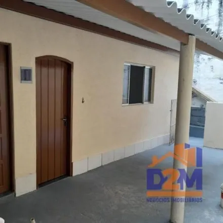 Rent this 2 bed house on Rua Deodato Pereira de Rezende in Jaguaribe, Osasco - SP
