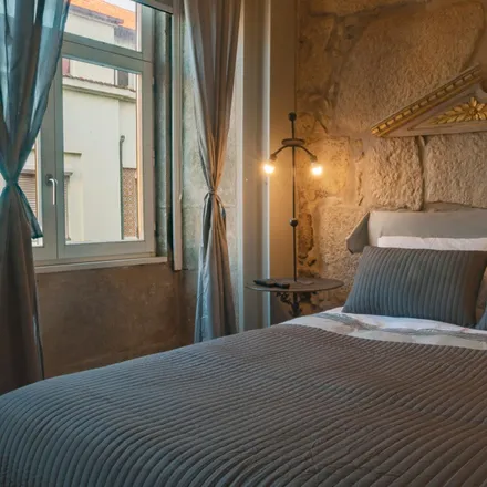Rent this 1 bed apartment on Massimo Dutti in Rua de Santa Catarina 258; 264, 4000-054 Porto
