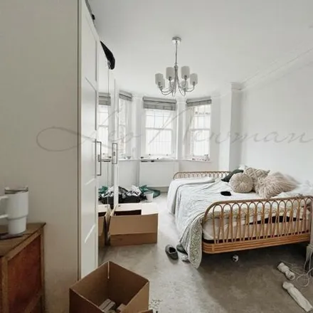 Image 7 - 15-30 Oakwood Court, London, W14 8JE, United Kingdom - Apartment for rent