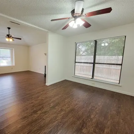 Image 4 - 189 Hickory Springs Drive, Euless, TX 76039, USA - House for rent