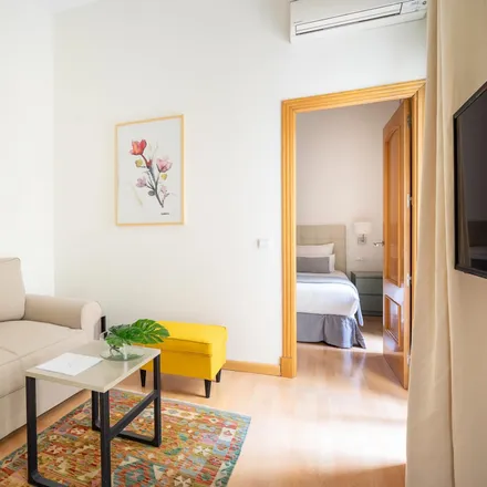 Rent this 1 bed apartment on Centro Histórico in Paseo de los Curas, 29015 Málaga