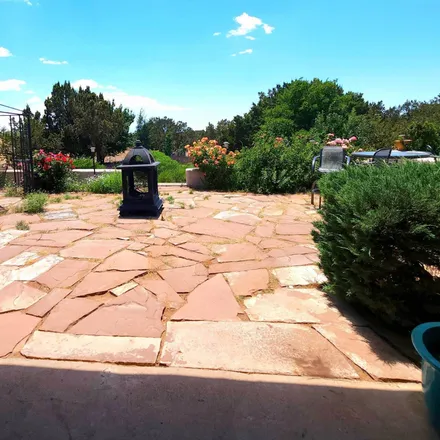 Image 5 - 68 Calle Enrique, Santa Fe County, NM 87507, USA - House for sale