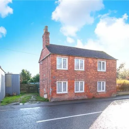 Buy this 3 bed house on High Street in Heckington, NG34 9QU