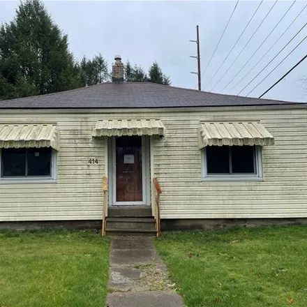 Buy this 2 bed house on 414 East Slingluff Avenue in Dover, OH 44622