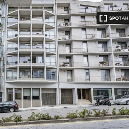Image 12 - Rua Paulo Lauret, 4300-427 Porto, Portugal - Apartment for rent