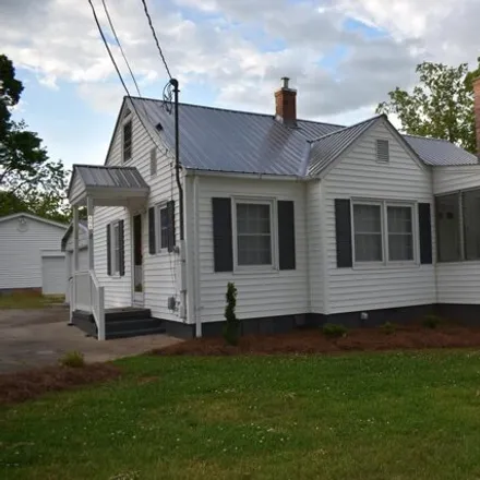 Rent this 2 bed house on 606 West 5th Street in Siler City, NC 27344