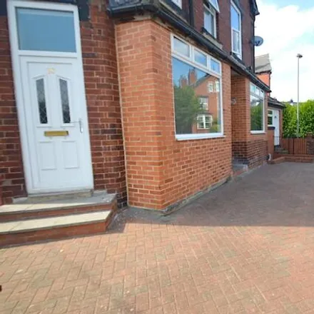 Rent this 4 bed townhouse on Beechwood Road in Leeds, LS4 2LL