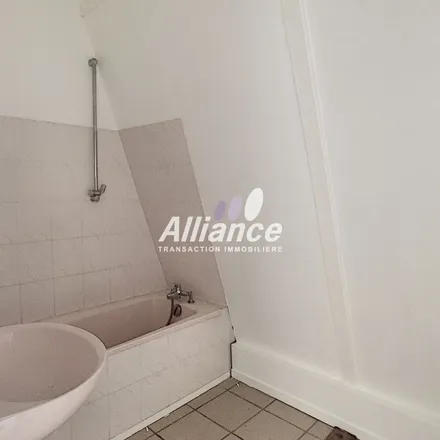 Rent this 2 bed apartment on 47 Rue de Seloncourt in 25400 Audincourt, France