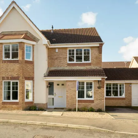 Buy this 5 bed house on Sandmartins Close in Mansfield, NG18 4YH