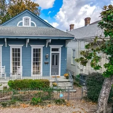 Buy this 3 bed house on 6031 Annunciation Street in New Orleans, LA 70118