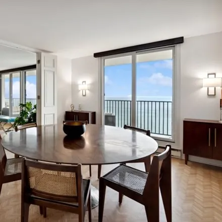 Image 3 - 1212 Lake Shore Drive Condominium, 1212 North Lake Shore Drive, Chicago, IL 60610, USA - Condo for sale