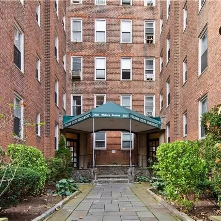 Image 1 - 2105 Wallace Avenue, New York, NY 10462, USA - Apartment for sale