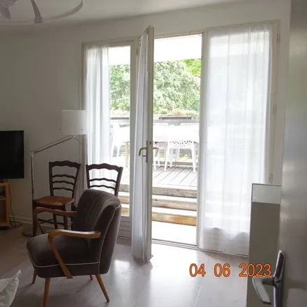 Rent this 2 bed apartment on 83270 Saint-Cyr-sur-Mer