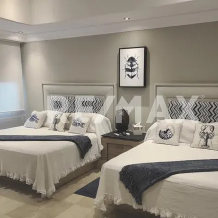 Rent this 6 bed apartment on Cerrada Almejas in Fraccionamiento Marina Brisas, 39300 Acapulco